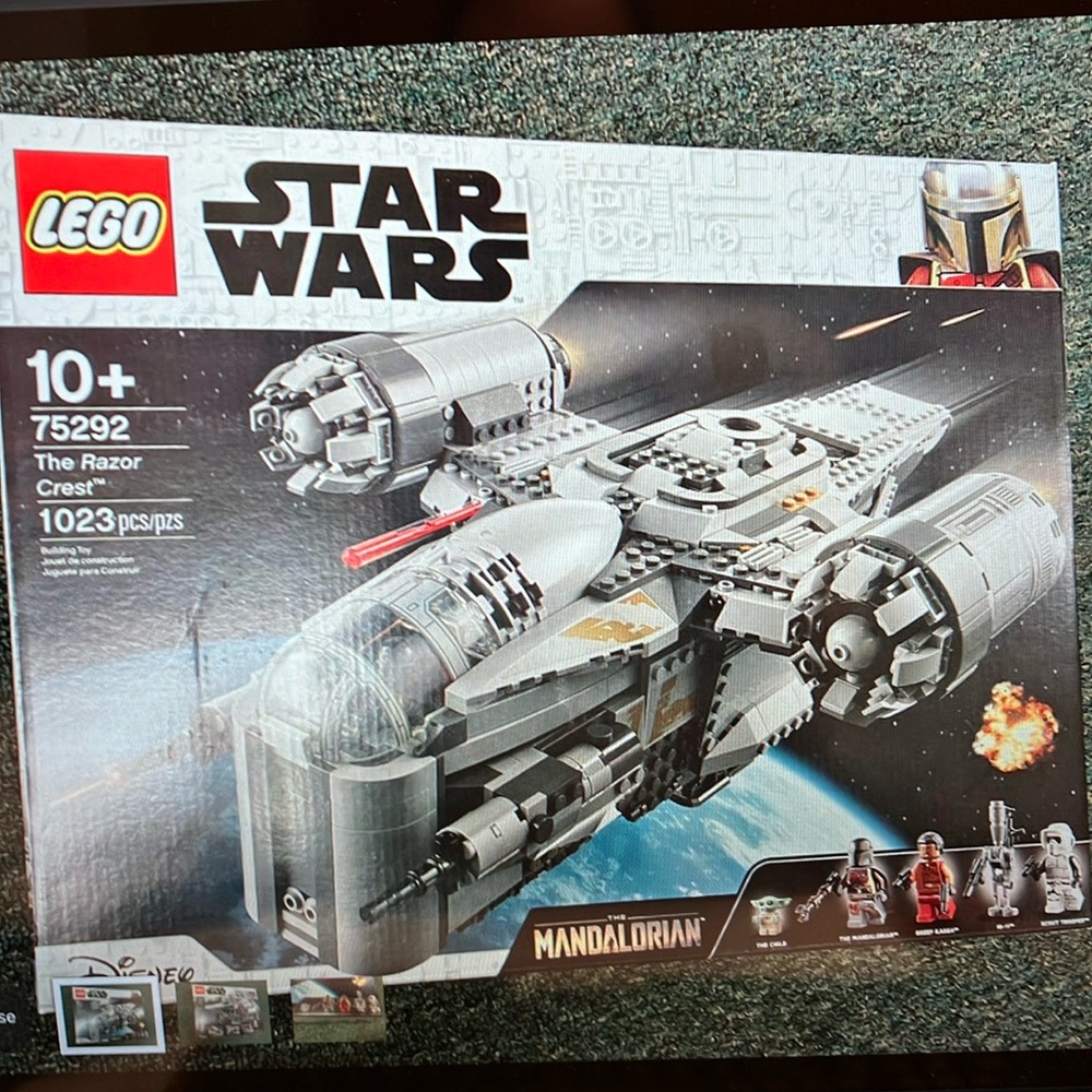 Lego Set 75292 the Razor Crest Mandalorian and Grogu NEW